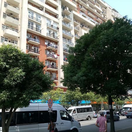 Апартаменти Квартира в центре Батуми Екстер'єр фото